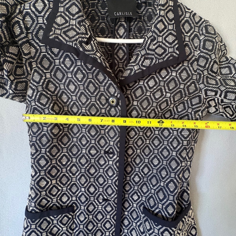 Carlisle Black Cream Geometric Diamond Jacquard Knit Coat Jacket Sz 4 - Picture 8 of 8